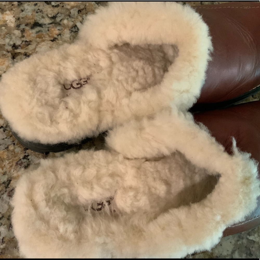 Ladies UGG clogs - Picture 2 of 4